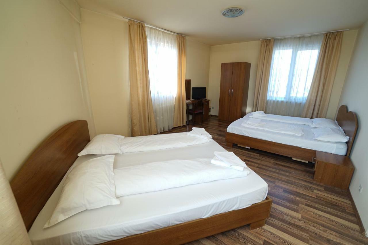 Pensiunea Flamingo Sibiu Exterior foto