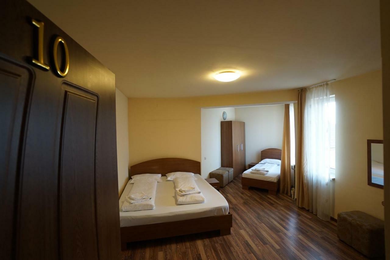 Pensiunea Flamingo Sibiu Exterior foto